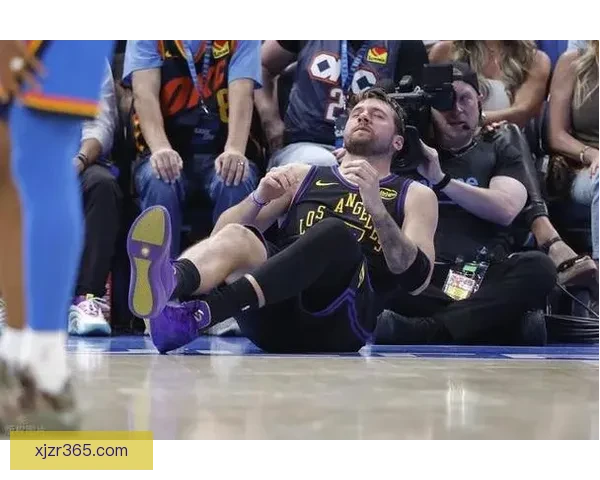 里夫斯左侧斜腹肌二级拉伤将缺阵四到六周